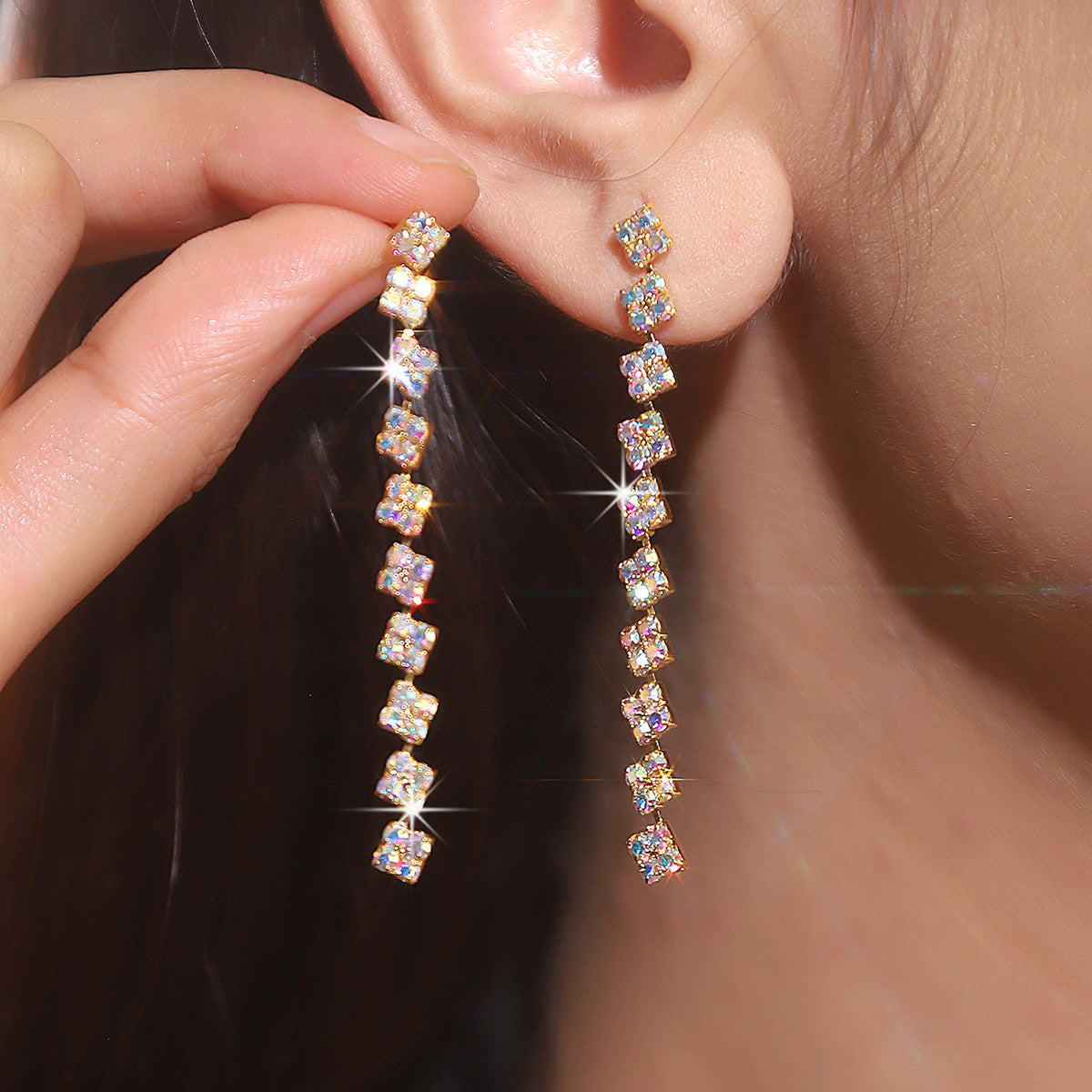 Machika high-end super flash full diamond long fringed earrings women's fashion temperament rhinestone ear jewelry earrings