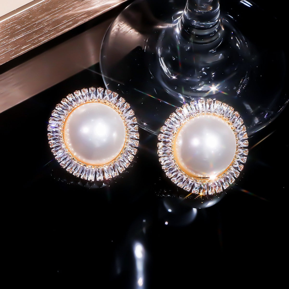 European and American style simple and versatile geometric round rhinestone pearl earrings women's temperament shiny zircon stud earrings ear jewelry