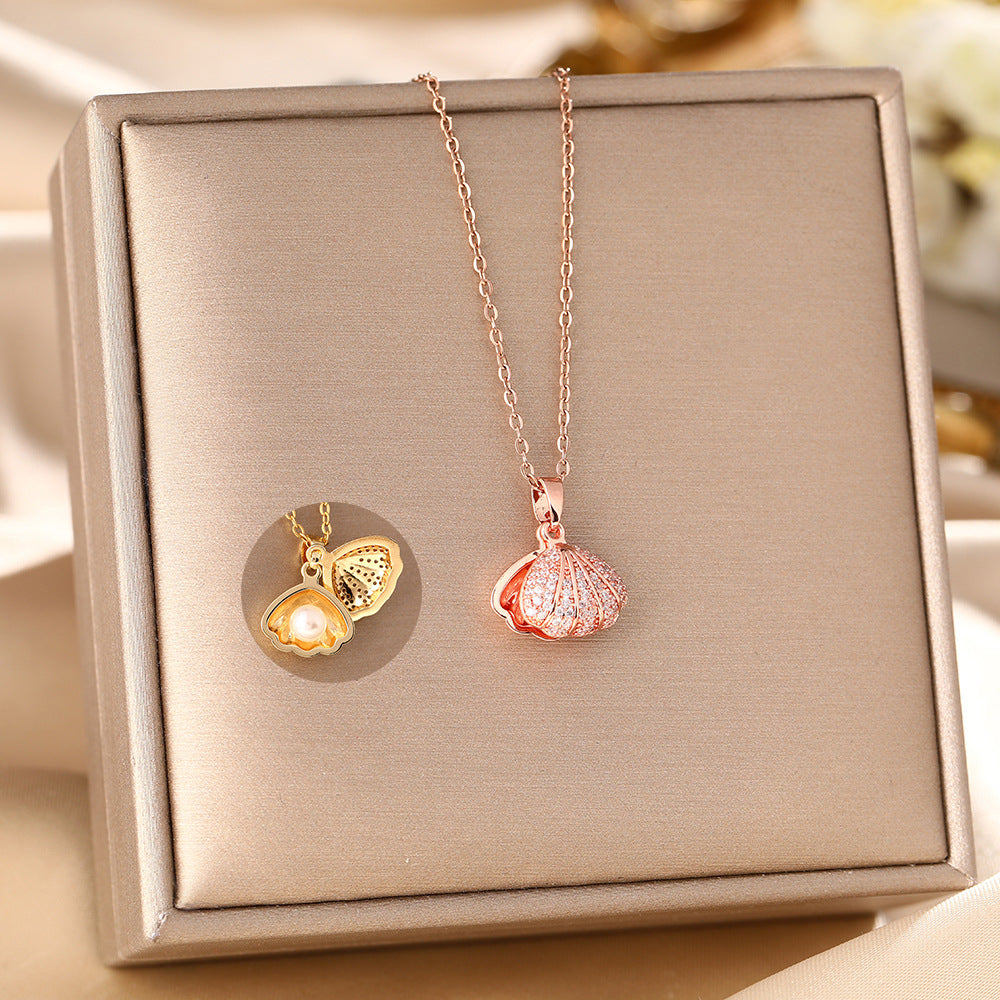 Korean version of diamond-encrusted fashion shell pearl titanium steel necklace women's anti-fading temperament fan-shaped pendant collarbone chain jewelry