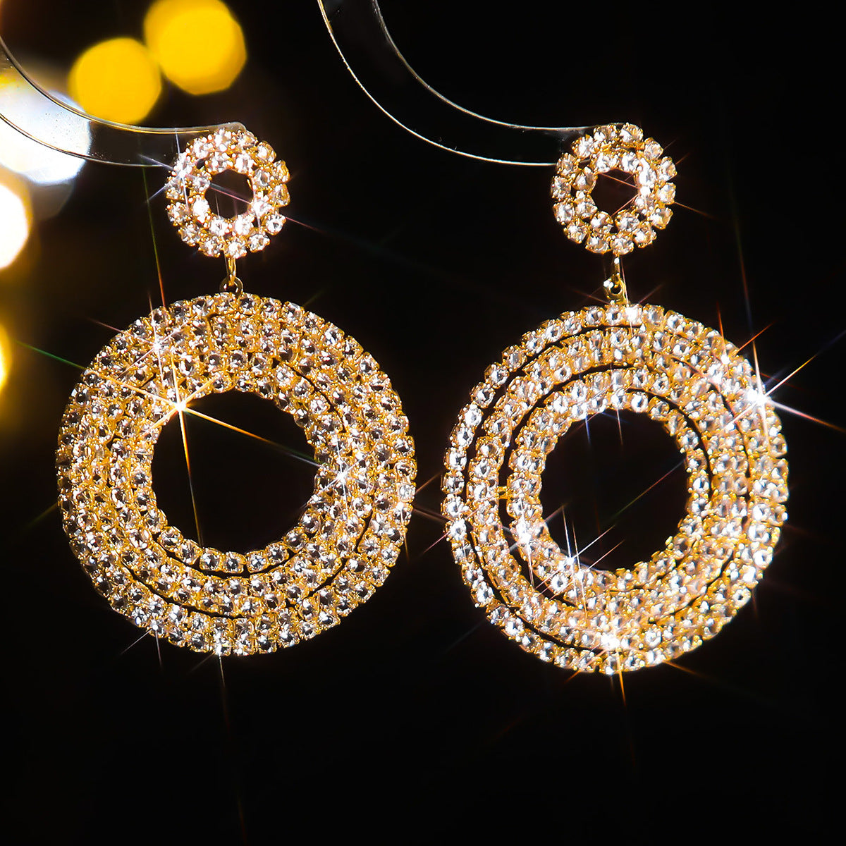 New, fashionable super flash long round rhinestone earrings, earrings for women, high-end luxury stud earrings.