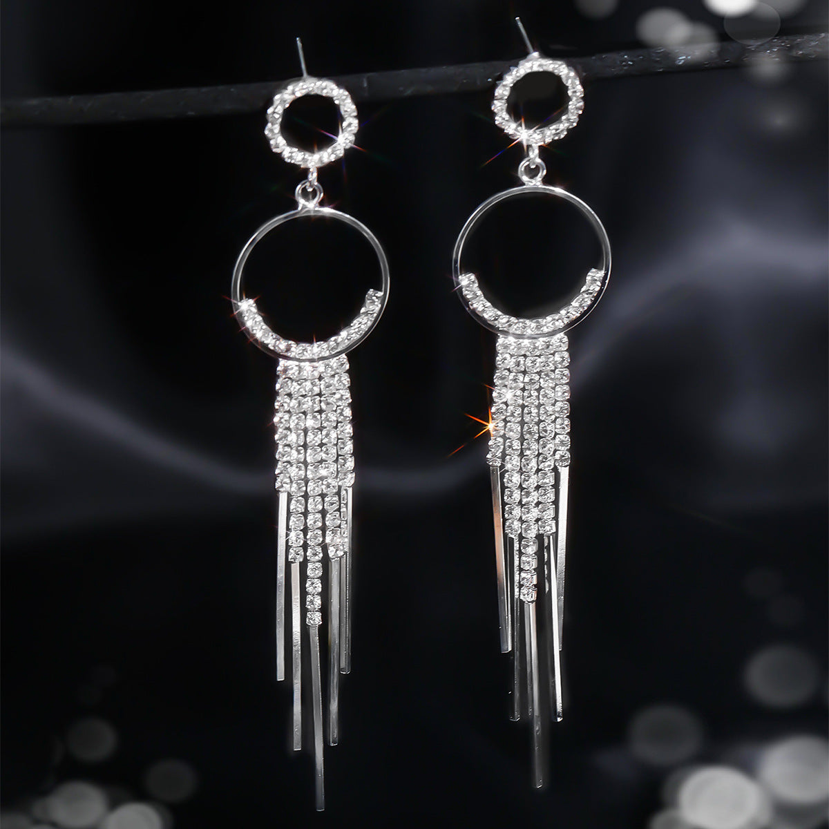 European and American fashion exaggerated full diamond fringed earrings femininity socialite long earrings Internet celebrity earrings show face thin earrings