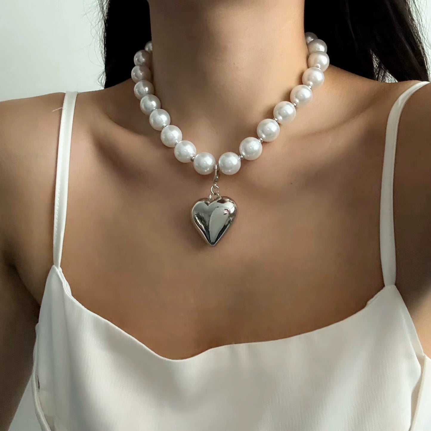 European and American jewelry geometric exaggerated large round beads love pendant punk beaded collar collarbone chain necklace women