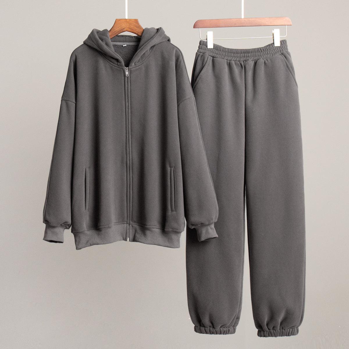 Cross-border sweater cardigan set women's Europe, America   and winter new sports and leisure fleece cardigan sweater set  suits