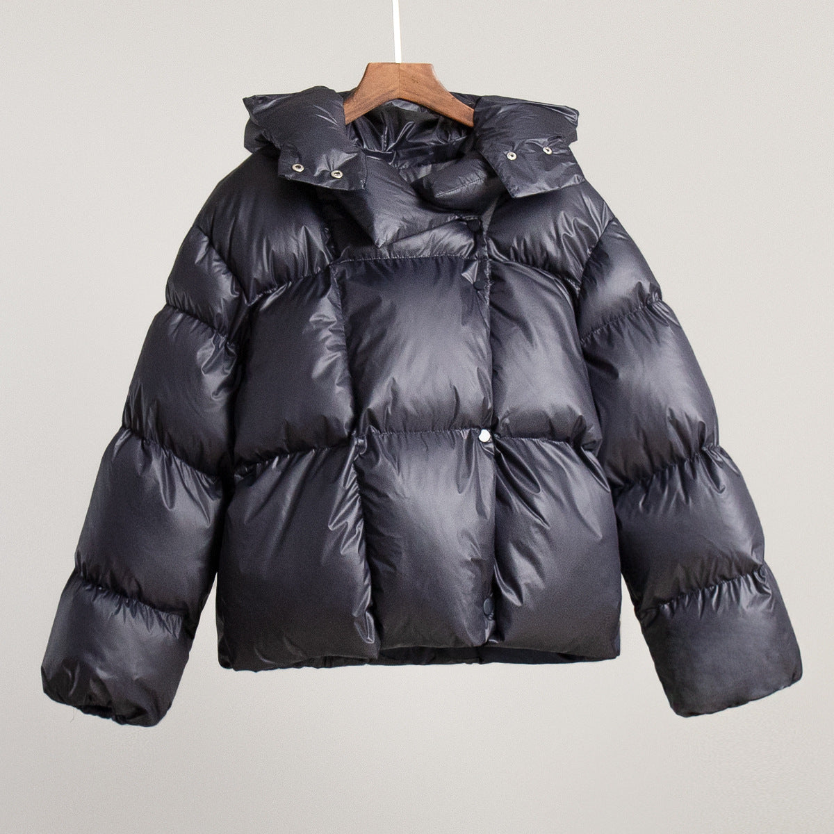 European and American cotton-padded clothes, winter women's bread clothes, cotton-padded jackets, trendy models, personalized street short hooded cotton-padded jackets.