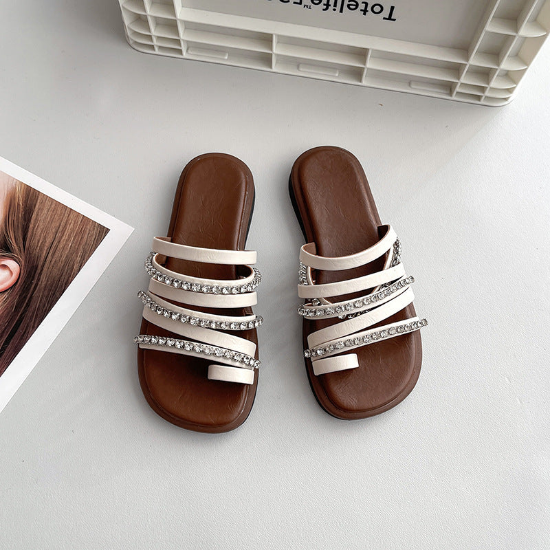 Summer new versatile flat-bottomed sandals round head non-slip temperament one-word drag fairy rhinestone cover toe slippers
