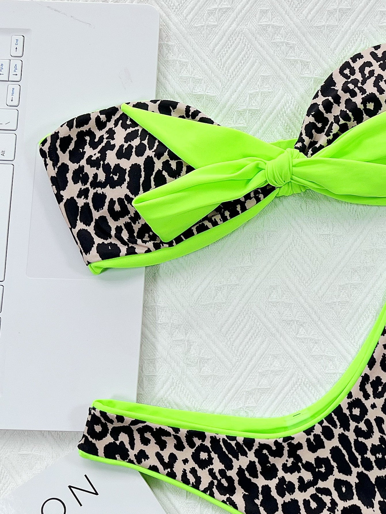 European and American foreign trade bikini bikini women's split swimsuit contrasting color sexy swimsuits