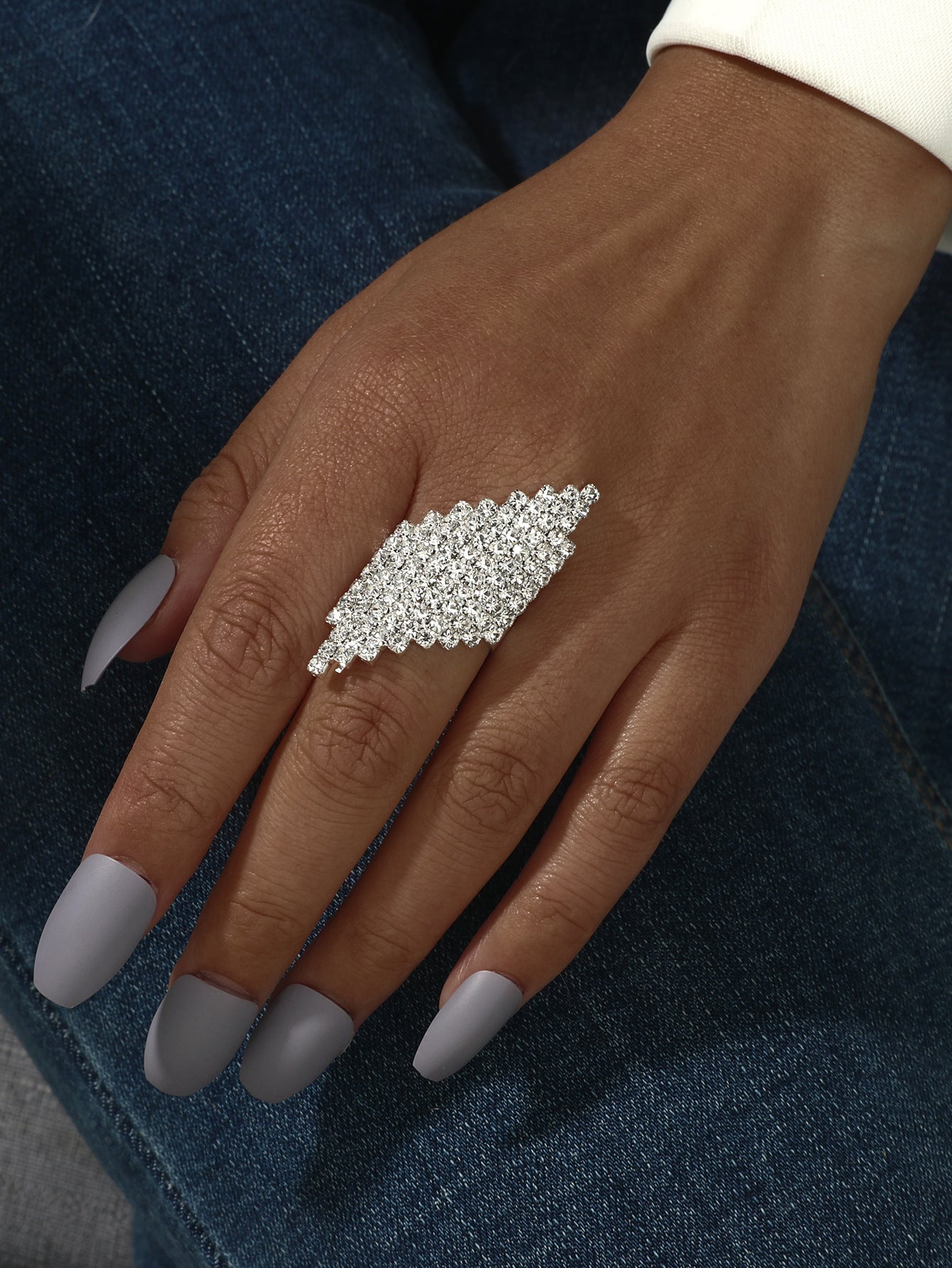 Europe, America, high-end shiny rhinestone rings women, geometric design square crystal ring ring ring