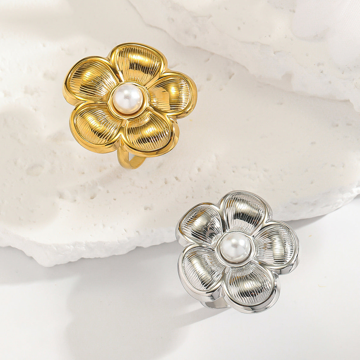 Malt stainless steel flower pearl ring exaggerated high-end ins ring titanium steel non-fading hand jewelry rings