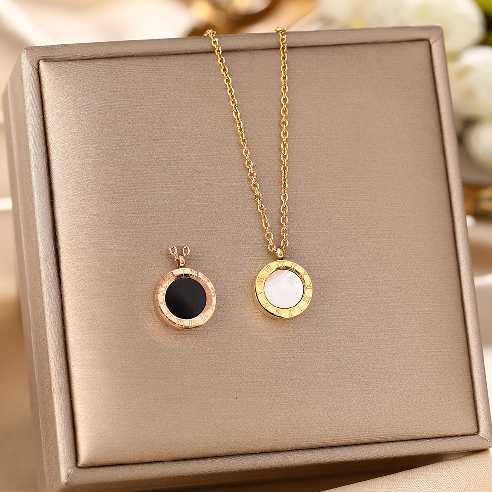Cross-border hot-selling titanium steel necklace female personality ins Roman black and white double-sided Internet celebrity collarbone chain with jewelry does not fade