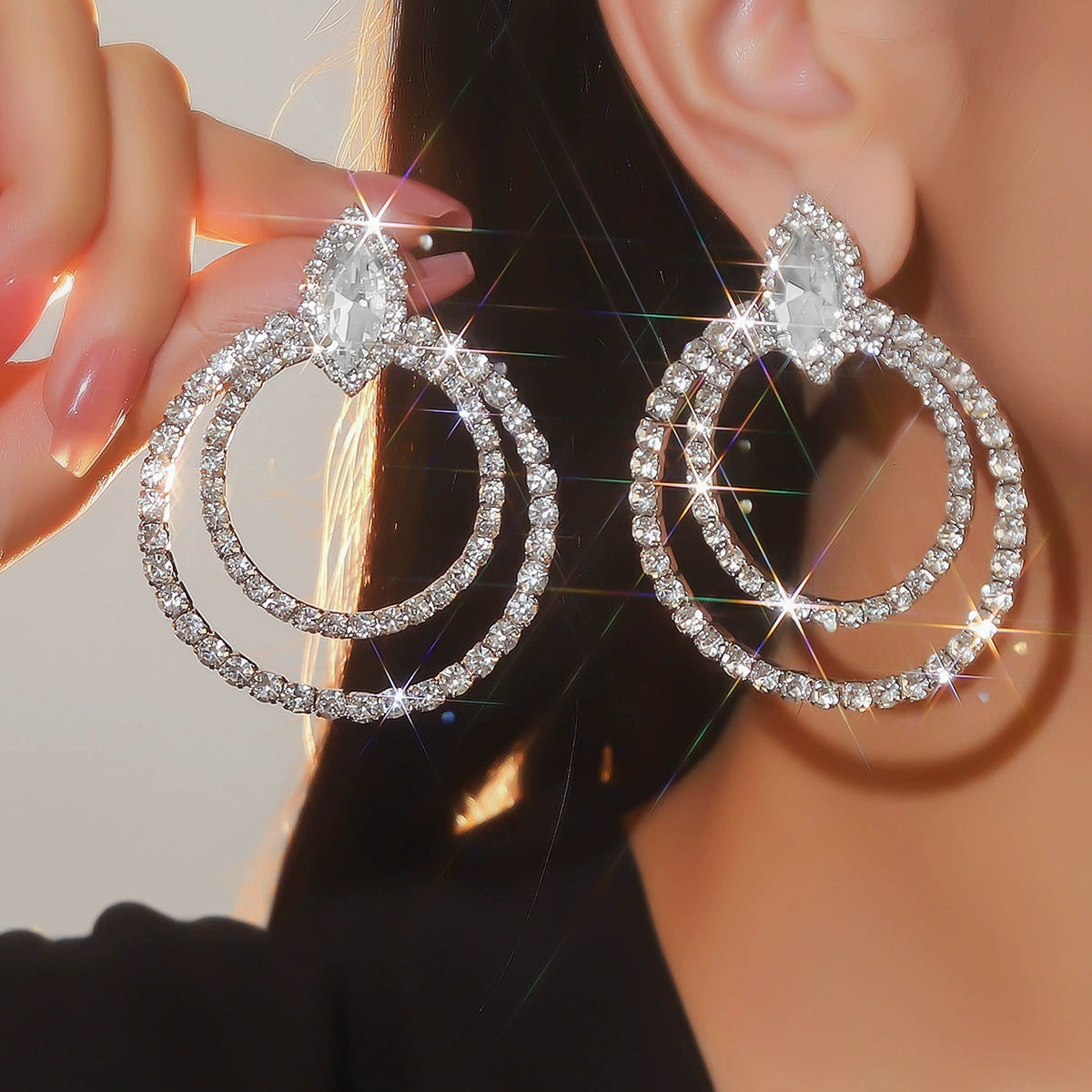 Hot-selling in Europe and the United States, luxury shiny rhinestone big earrings for women, exaggerated personality big circle ear jewelry wholesale
