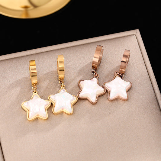 Korean style high-end earrings, hot-selling pentagram pearl titanium steel earrings, non-fading fashionable and versatile earrings, earrings.
