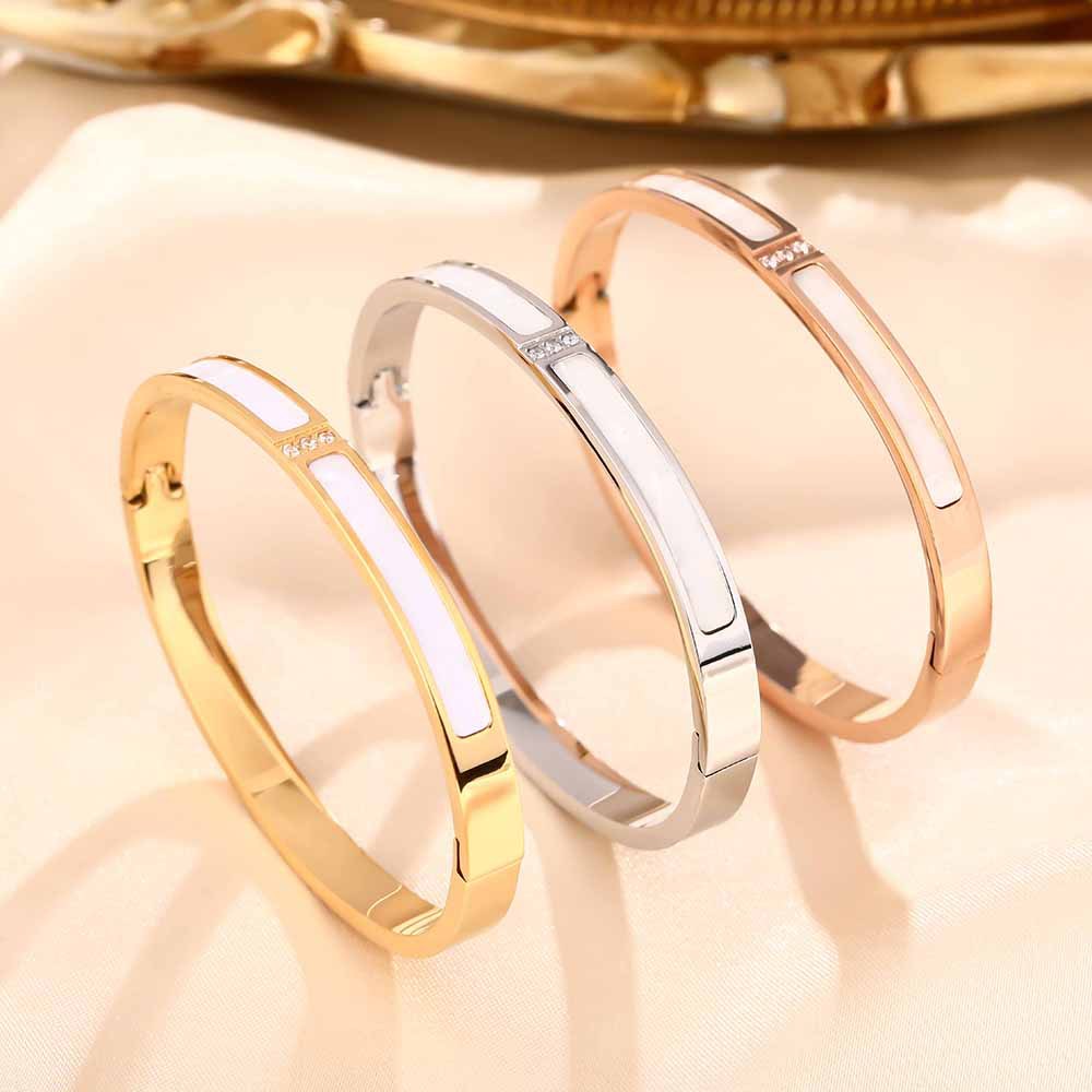 hot-selling temperament zirconium diamond fritillary surface titanium steel bracelet women's light luxury versatile rose gold non-fading bracelet