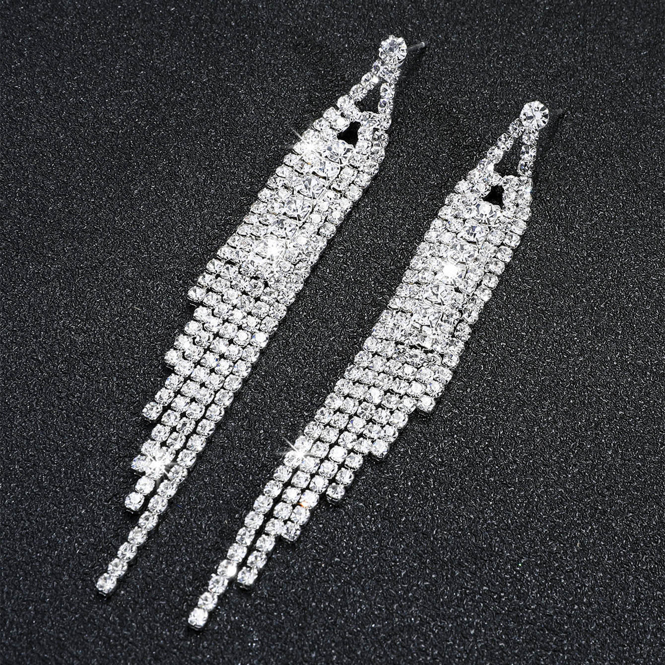 Choka Fashion Full Diamond Long Fringed Earrings Women's Temperament Rhinestone Earrings Ear Jewelry  Earrings