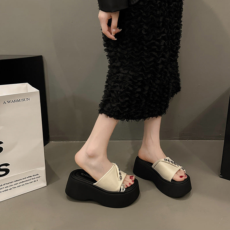 slippers women's summer wear fashion new rhinestone high-end thick-soled sandals flat-soled beach shoes women
