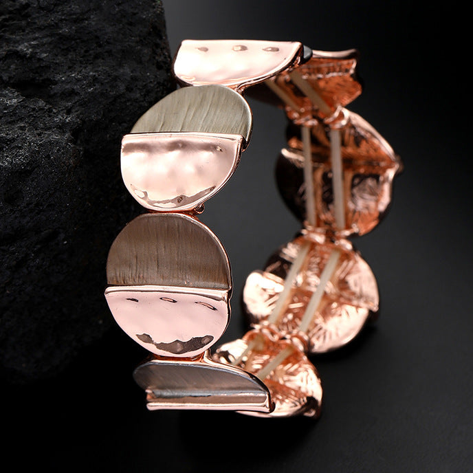 Cross-border new round geometric bracelet, color dripping oil environmentally friendly alloy bracelet, handmade painting creative modeling lady