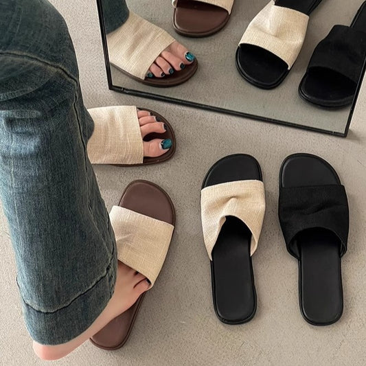 Retro Mori sandals one-word slippers women's  summer new wear soft-soled beach vacation wind flat sandals