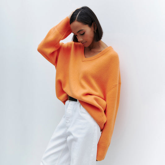 V-neck sweater women's autumn and winter European and American solid color versatile pullover sweater loose knitted sweater