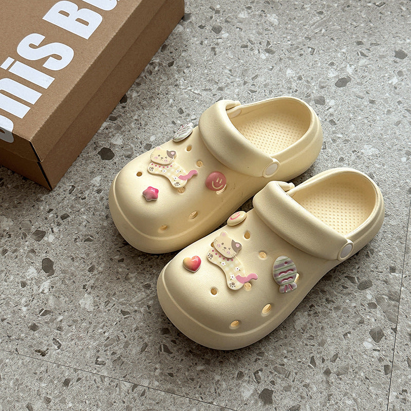 Cute cartoon hole shoes women's  summer new stepping on shit soft-soled sandals women's slippers summer wear beach shoes