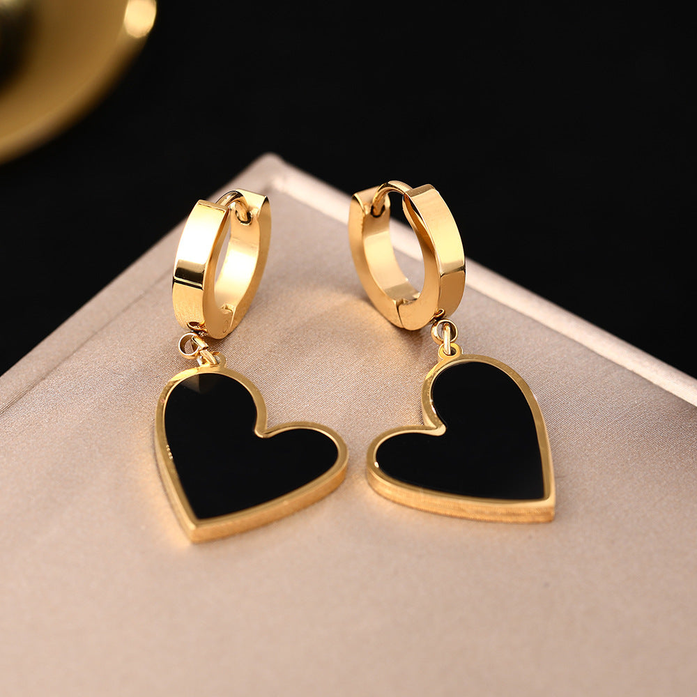 European and American personality black and white fritillary peach heart titanium steel earrings, earrings, vacuum plating 18K gold non-fading earrings, jewelry