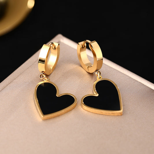European and American personality black and white fritillary peach heart titanium steel earrings, earrings, vacuum plating 18K gold non-fading earrings, jewelry