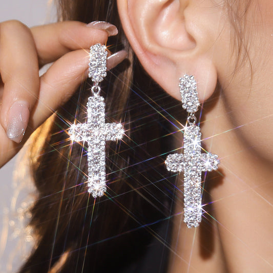 High-end shiny crystal cross earrings for women,  temperament versatile stud earrings, copper earrings.