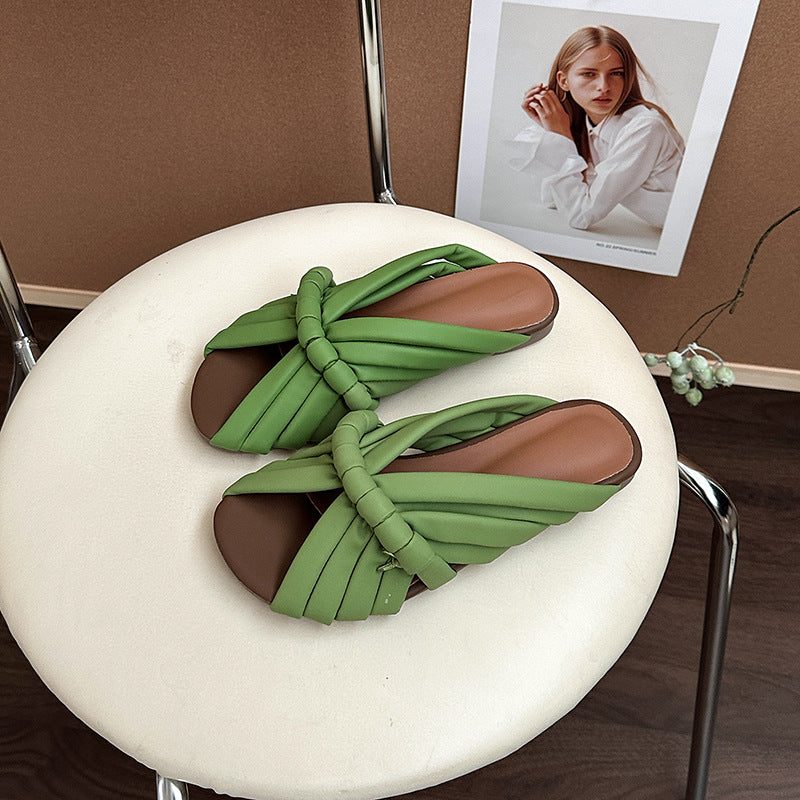 summer new niche design flat bottom outside wearing cool slippers women's hand-woven fish mouth casual one-word drag