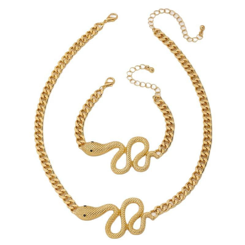 European and American jewelry suit personality exaggerated bending winding snake fashion creative trend versatile collarbone chain necklace
