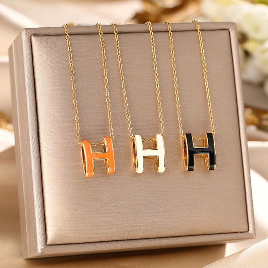 Korean version of Internet celebrity Douyin titanium steel necklace women's fashion simple letter H enamel pendant high sense collarbone chain jewelry