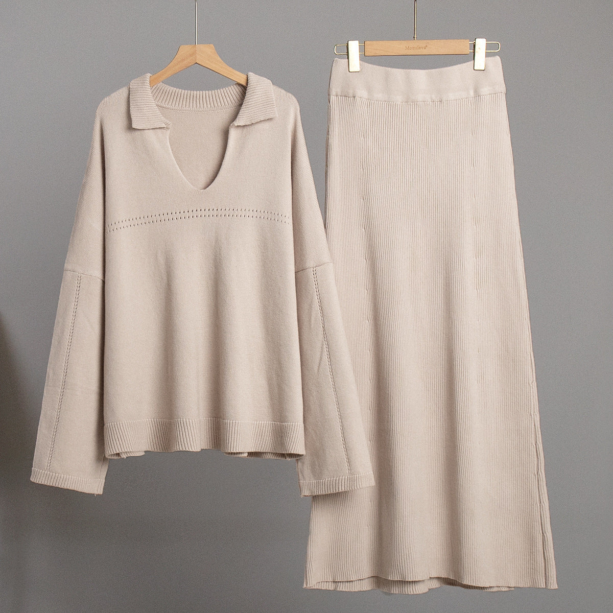 Cross-border knitted set Europe, America winter new fashion simple style V-neck knitted sweater skirt set  suits