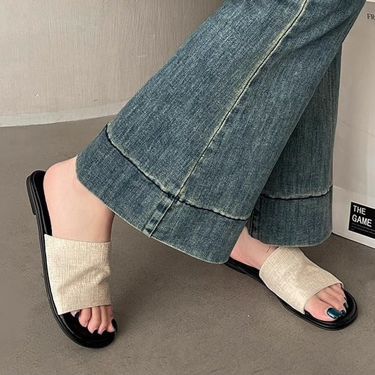 Retro Mori sandals one-word slippers women's  summer new wear soft-soled beach vacation wind flat sandals