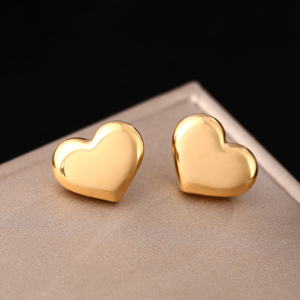 European and American niche light luxury temperament titanium steel stud earrings women's love peach heart ins cold wind 925 silver needle earrings jewelry