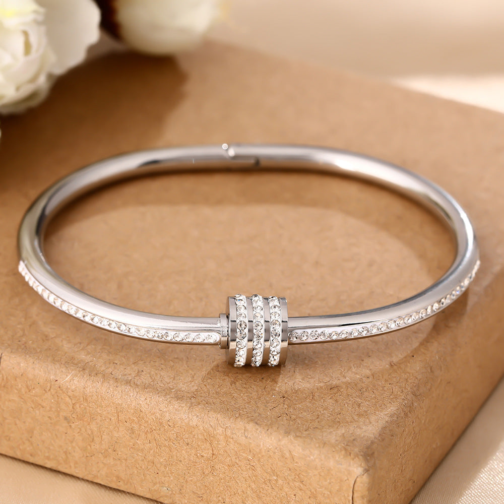 European and American cross-border hot-selling titanium steel bracelet women's small waist with diamonds, fashionable, simple and creative bracelet, hand jewelry does not fade