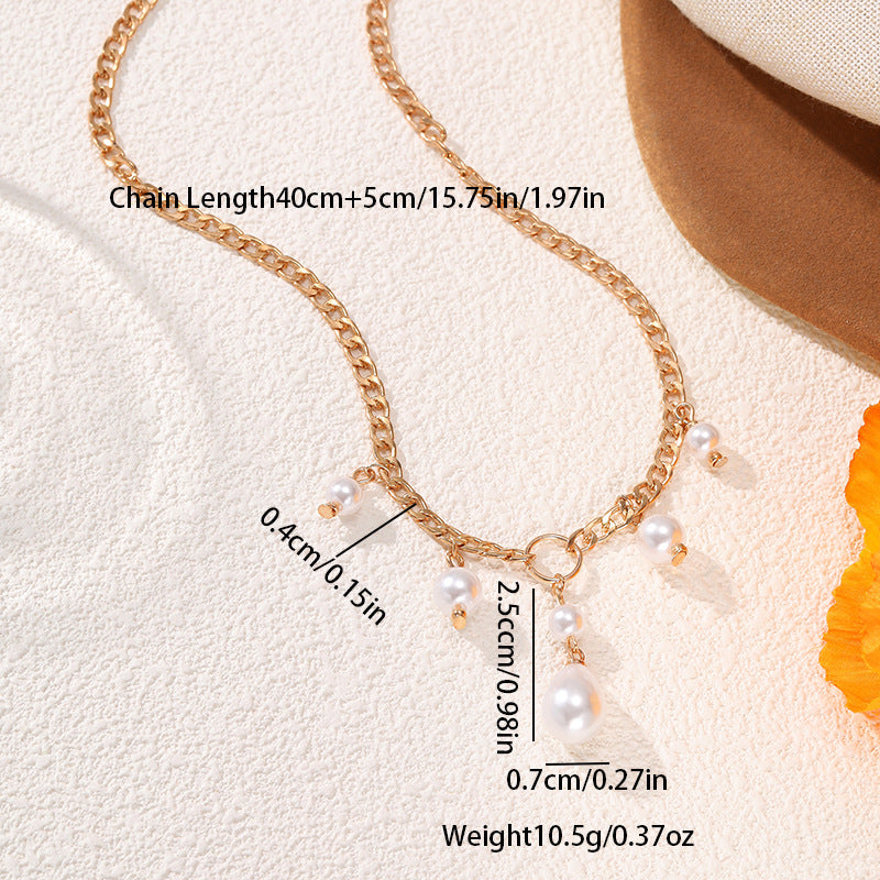 European and American niche high-end light luxury items, personalized festival collarbone chain, women's simple pearl necklace
