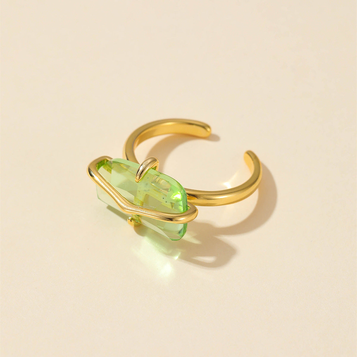 European and American rings ins cold wind niche design sense emerald inlaid stone retro personality women's tide exaggerated tide rings
