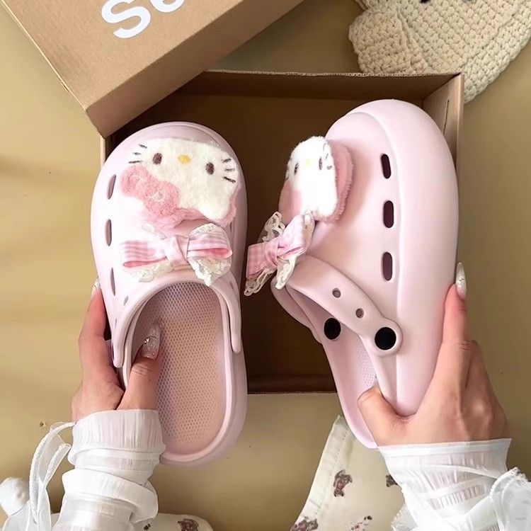 Thick-soled cartoon bag head drag women's summer niche outer wear new versatile cute hole shoes muffin bottom empty slippers