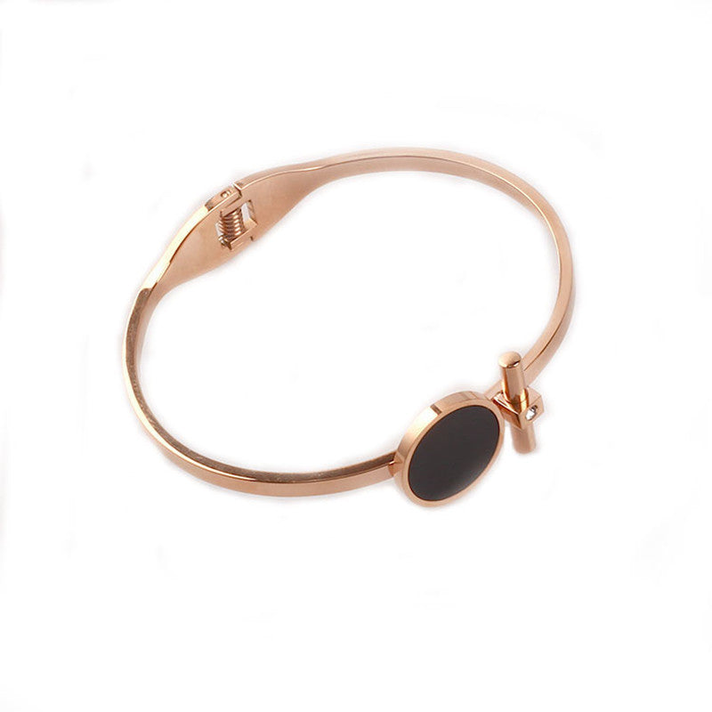 Internet celebrity hot-selling new simple black round brand titanium steel opening bracelet female Douyin trend jewelry factory direct sales