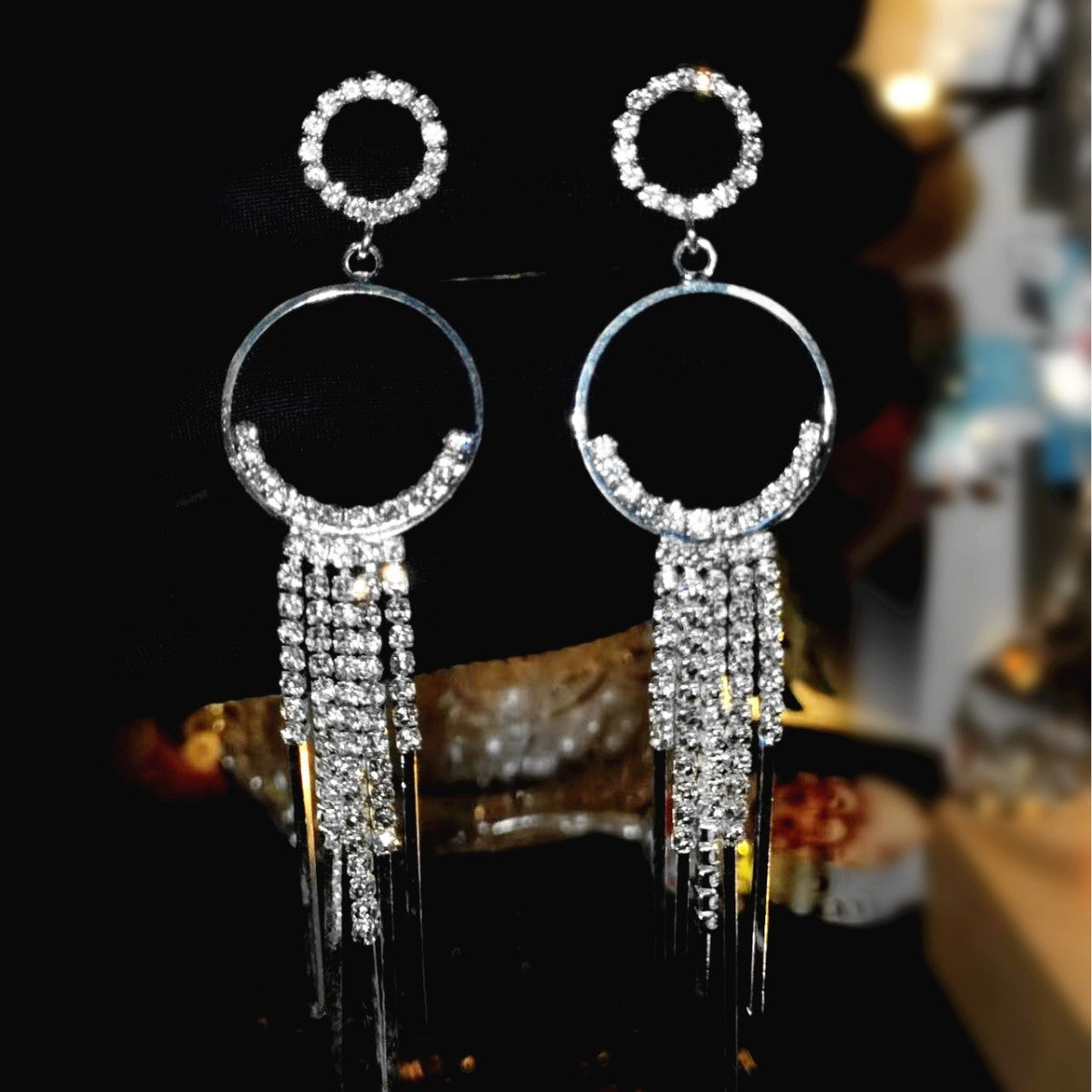 European and American fashion exaggerated full diamond fringed earrings femininity socialite long earrings Internet celebrity earrings show face thin earrings