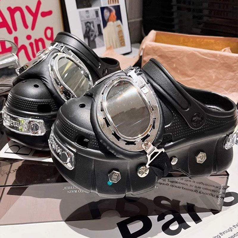 [BRSO] Paris hole shoes summer punk style heightened thick-soled metal rivets fashion slippers bag head sandals