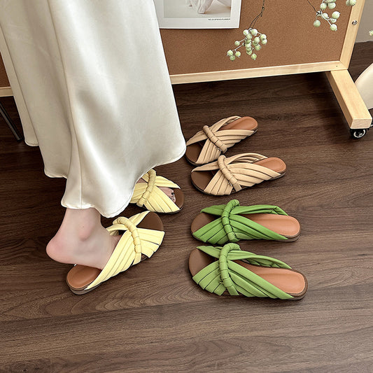 summer new niche design flat bottom outside wearing cool slippers women's hand-woven fish mouth casual one-word drag