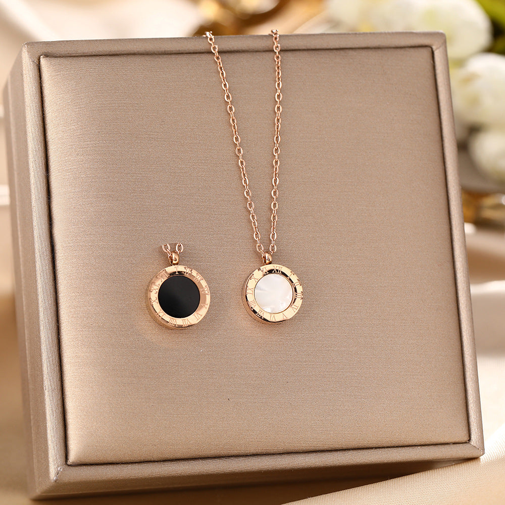 Cross-border hot-selling titanium steel necklace female personality ins Roman black and white double-sided Internet celebrity collarbone chain with jewelry does not fade