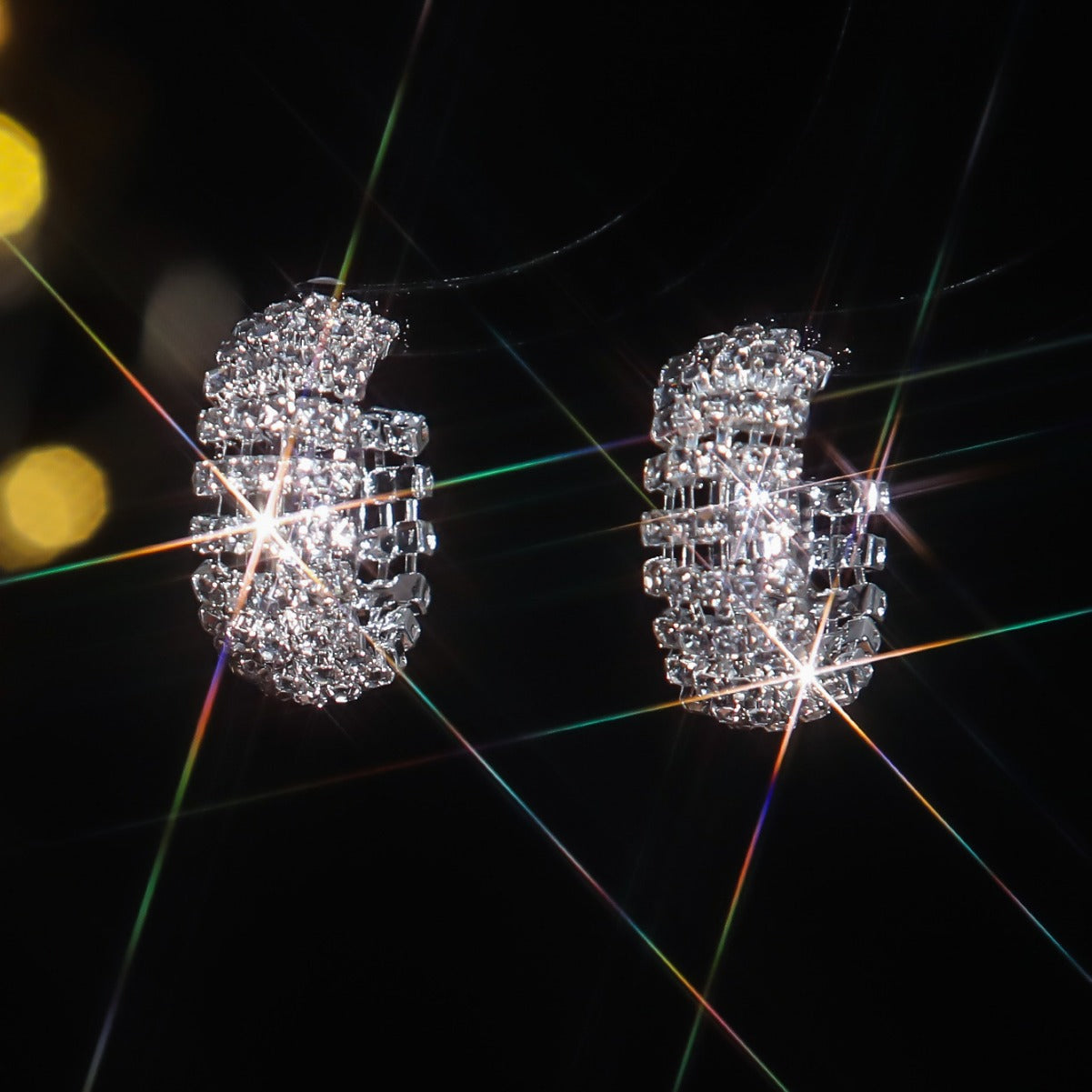 Europe, America, high-version luxury and shiny C-shaped earrings for women, simple and versatile diamond-set stud earrings, ear jewelry wholesale