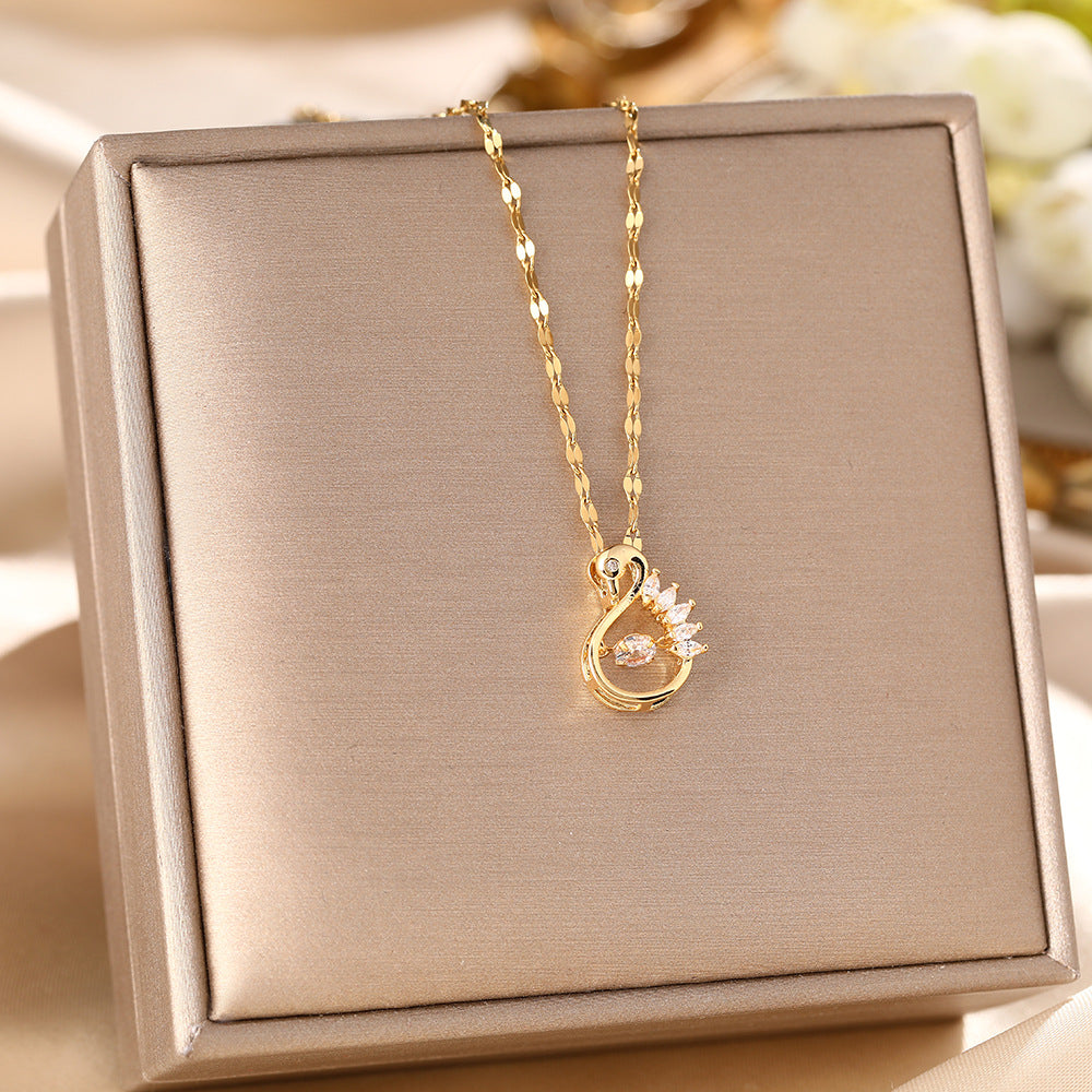 Korean version of Internet celebrity live broadcast titanium steel necklace women's fashion smart beating heart hollow swan personality collarbone chain jewelry