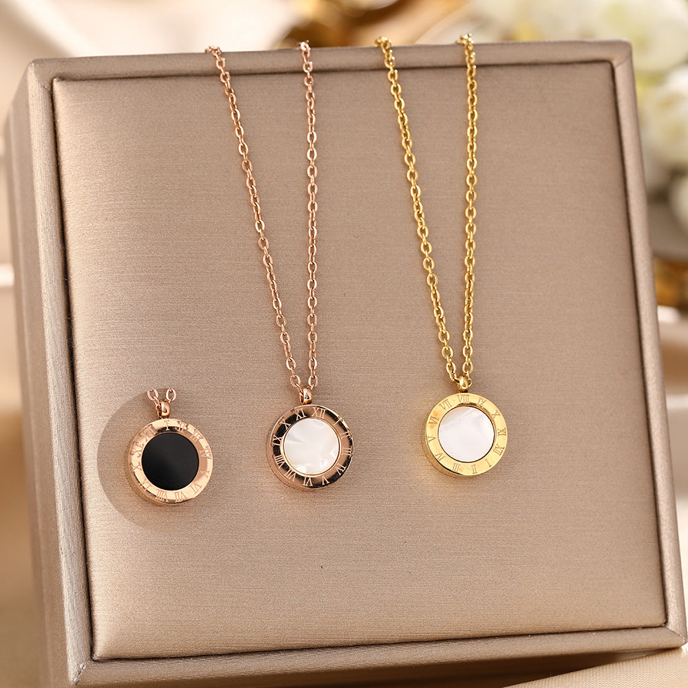 Cross-border hot-selling titanium steel necklace female personality ins Roman black and white double-sided Internet celebrity collarbone chain with jewelry does not fade