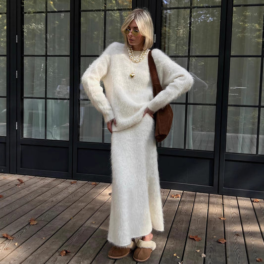 Pullover sweater skirt set, European, American autumn and winter Ins style knitting two-piece sweater set, women  suits