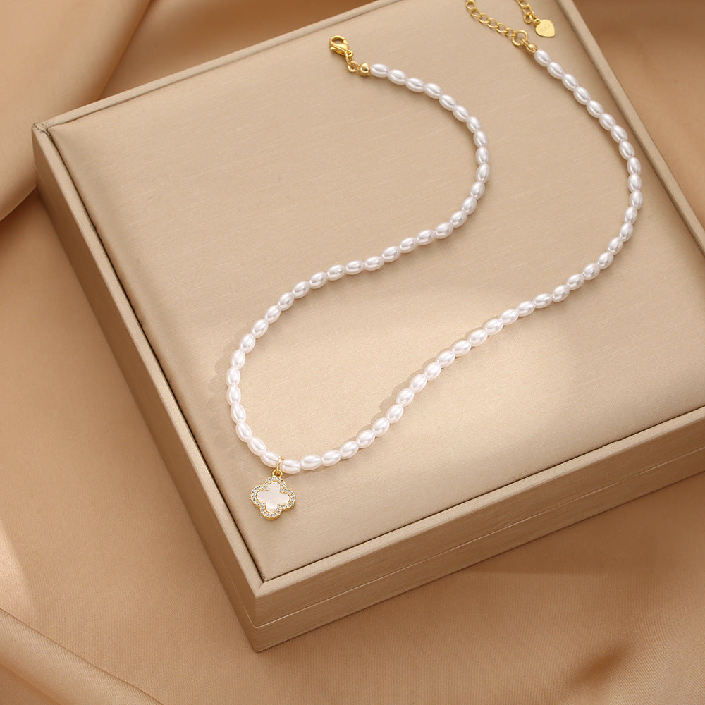 Korean version of fashion cute smiley face high sense natural baroque pearl necklace women's niche ins smile tide jewelry