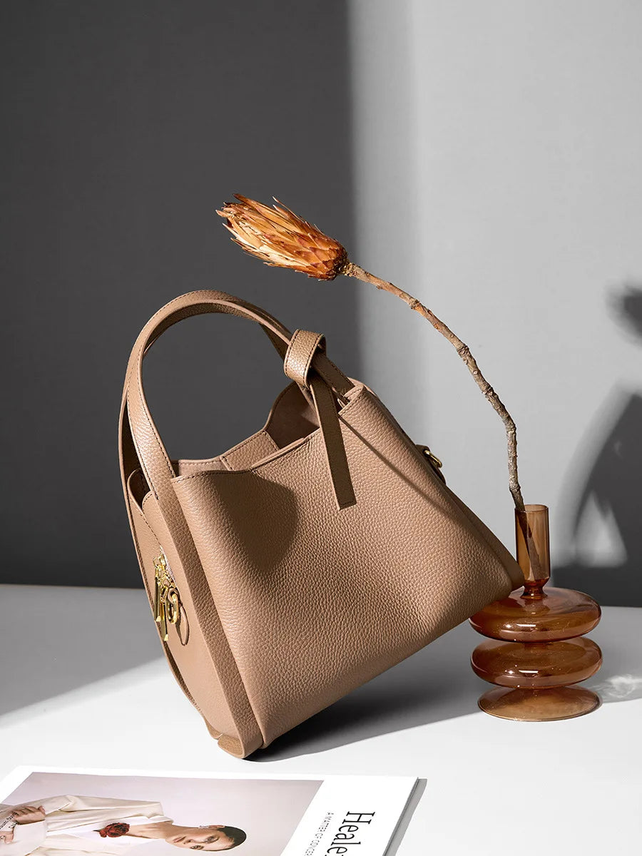 Cow Genuine Leather Bucket Bag For Women  Luxury design Cowhide Crossbody Bag Commuter Shoulder Bag For Shopping handbag