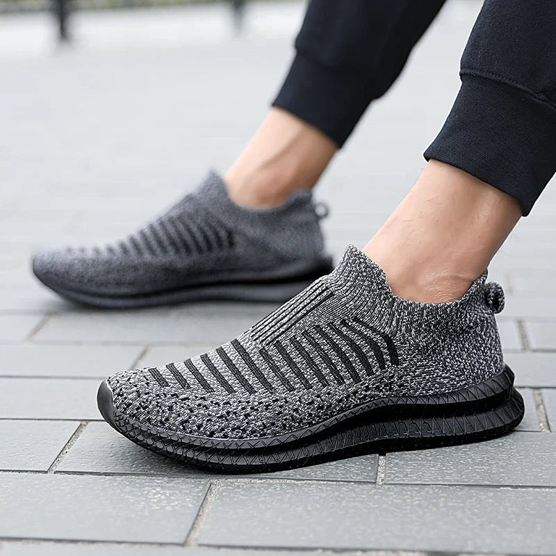 Manufacturer   2025 Breathable Men Casual Shoes Lightweight Outdoor Male Walking Shoes Anti-slip Men's Sneakers Slip on Flats Vulcanized Shoes    Sneakers