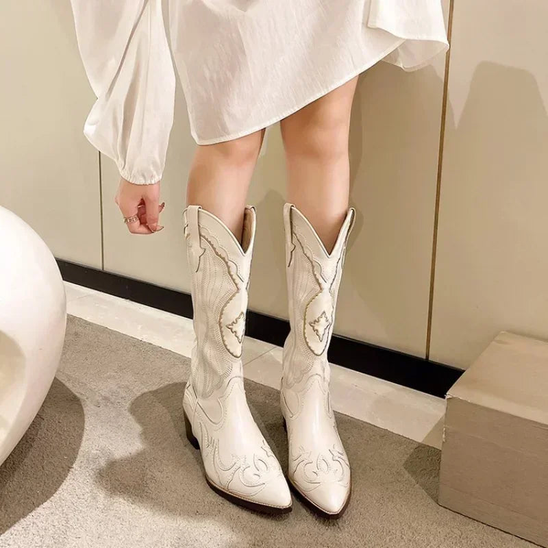 Manufacturer   Vintage Square Head Thick Heel Cowboy Boot for Women Embroidered Western Cowboy Boots Side Zipper Shoes Autumn Pointed Boots   boots