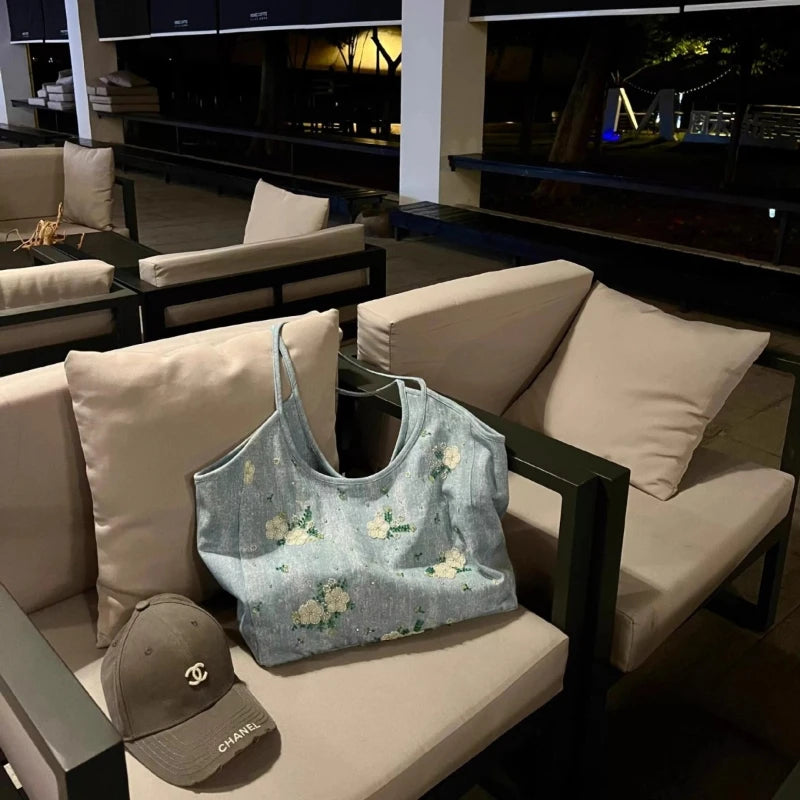 Heavy Industry Ten Thousand Needles Embroidery, Denim Handbag for Women, Casual and Versatile Large Capacity Commuting Tote Bag