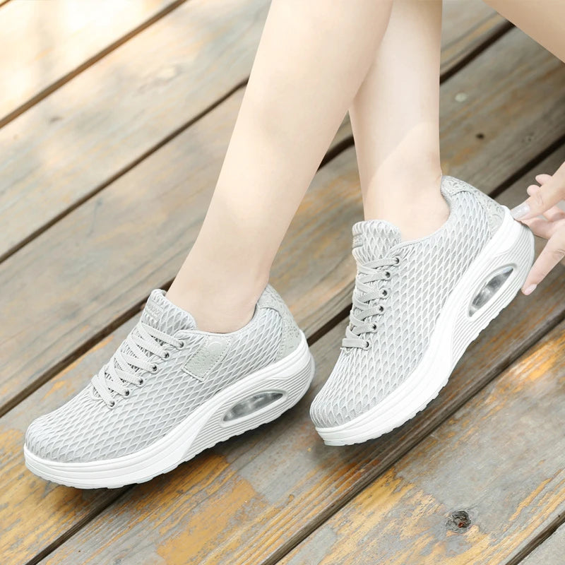 Manufacturer   Spring Breathable Large Net Rocking Shoes For Women Fashionable Sports And Casual Shoes Korean Style Mesh Thick Sole Comfortable    Sneakers